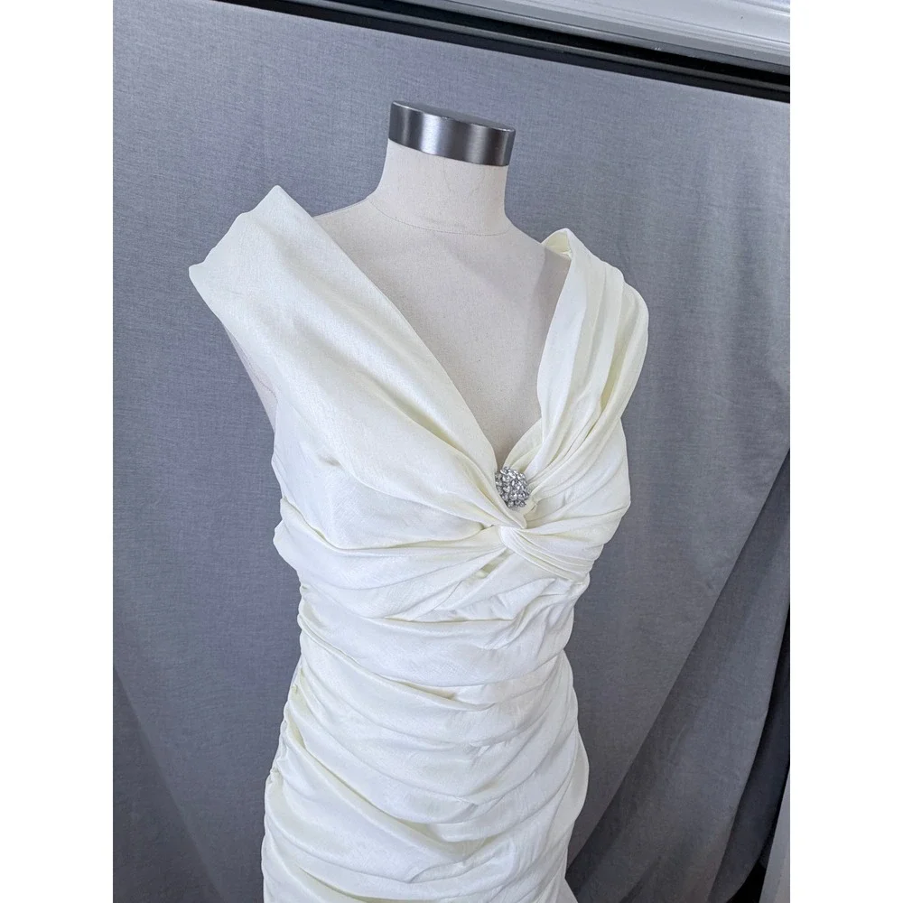 Vintage Jessica McClintock Ivory Ruched Mermaid Gown Rhinestone Brooch 10 - Picture 7 of 11